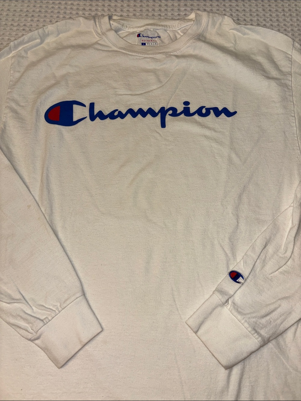 Champion Men’s LARGE White Long Sleeve Shirt Blue & Red Logo